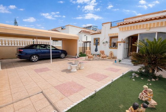 Casa cuádruple - Reventa - La Marina - La Marina