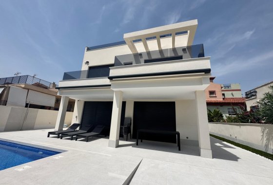 Detached Villa - Resale - La Marina - La Marina