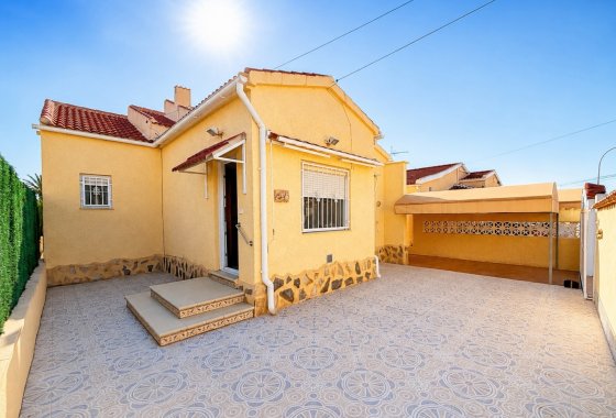Detached Villa - Resale - La Marina - La Marina