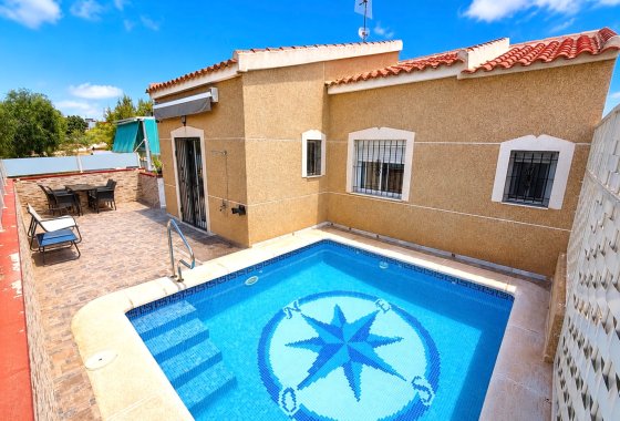 Detached Villa - Resale - La Marina - La Marina
