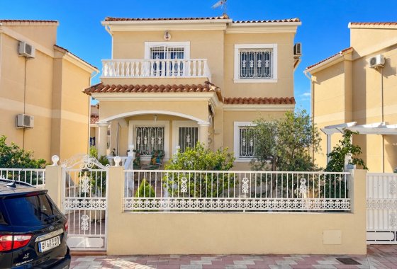 Detached Villa - Resale - La Marina - La Marina
