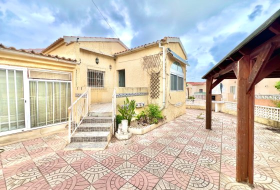 Freistehende Villa - Wiederverkauf - La Marina - 797 Detached Extended Rosa