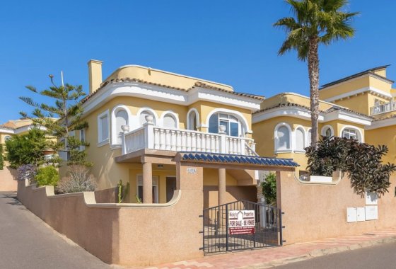 Freistehende Villa - Wiederverkauf - La Marina - La Marina