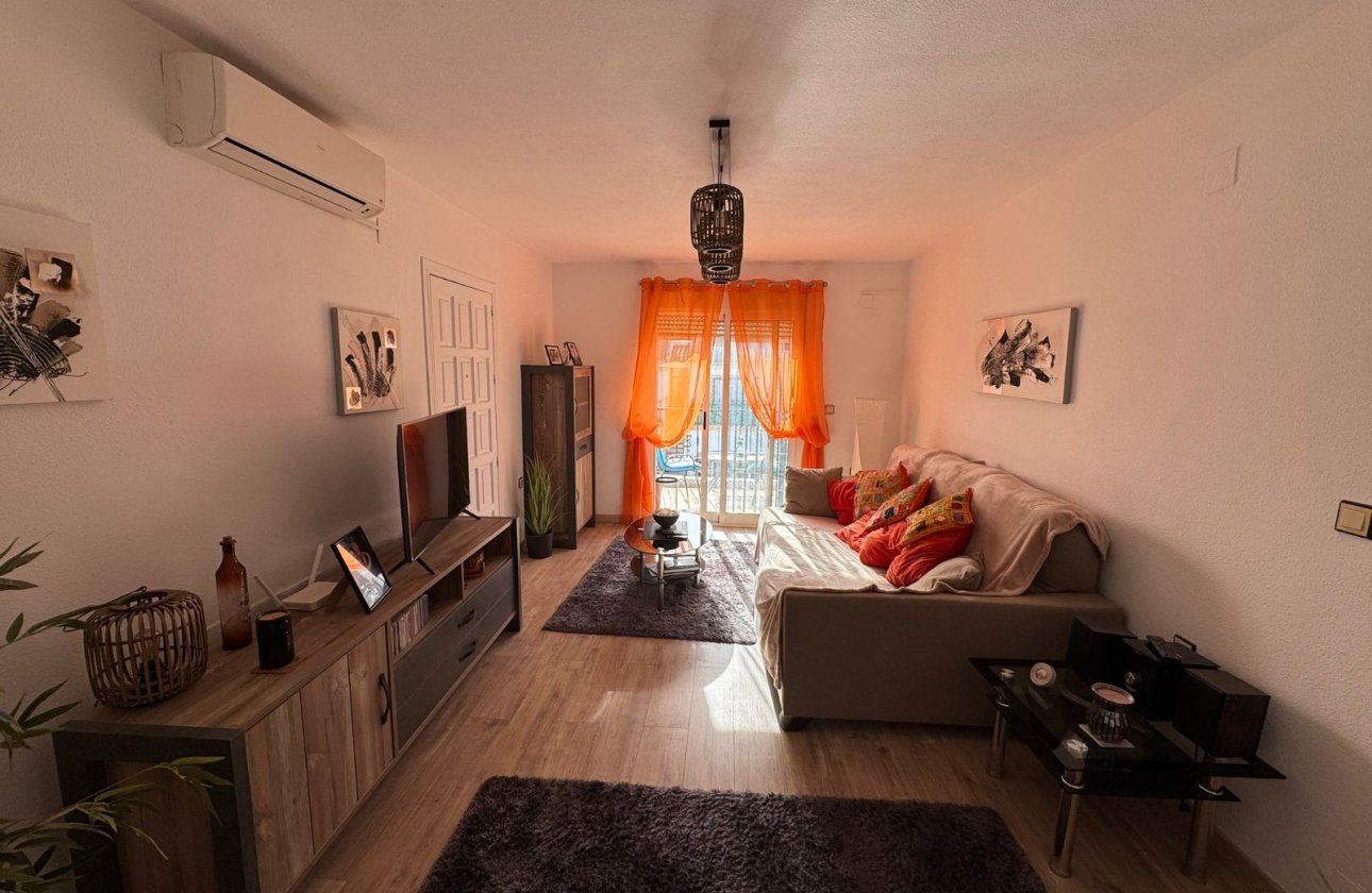 Resale - Apartment - La Marina