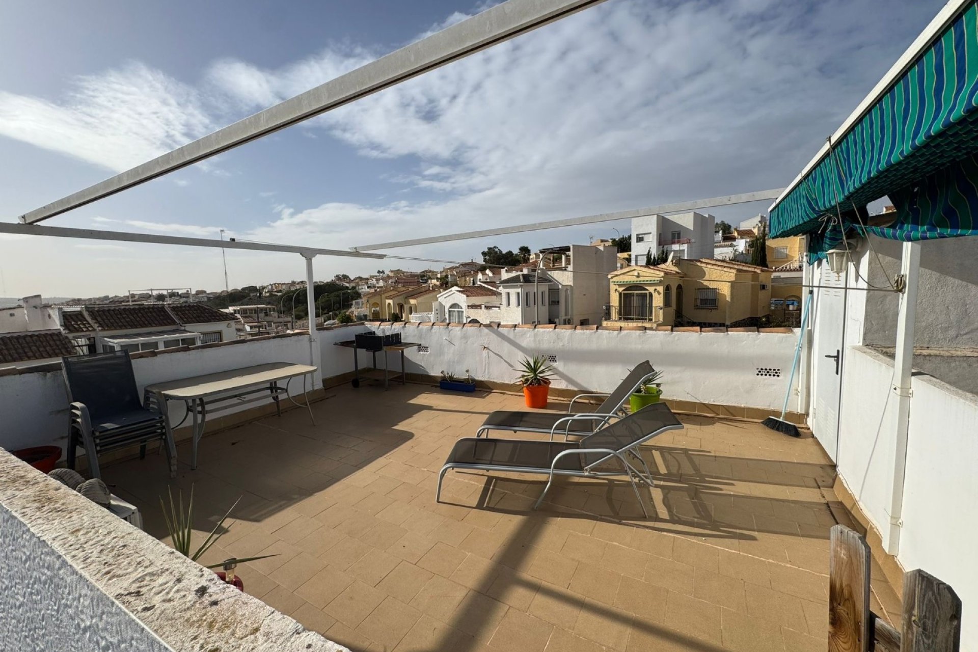 Resale - Apartment - La Marina