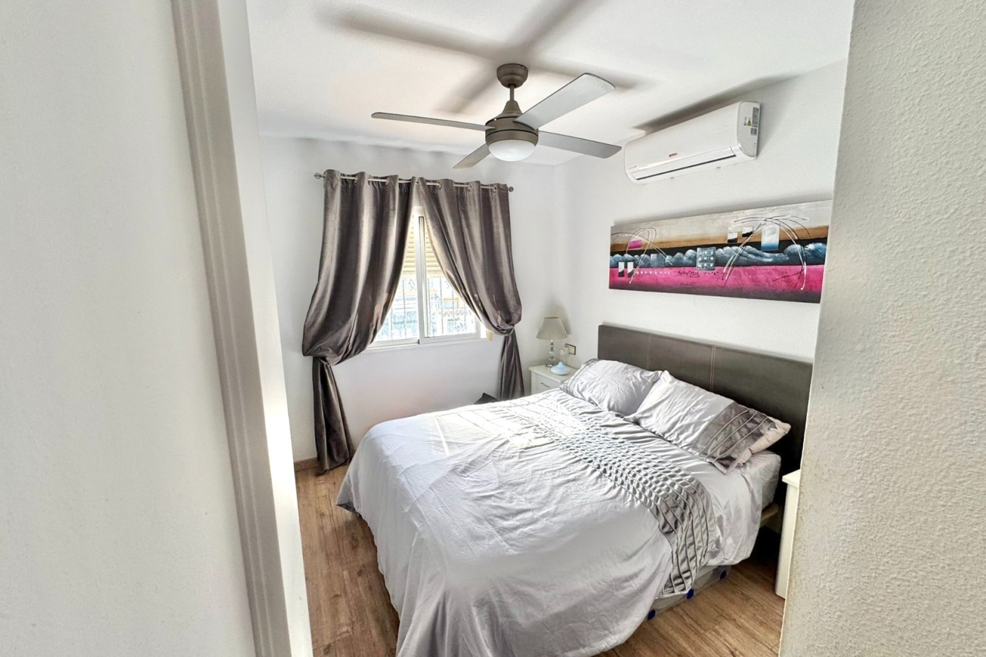 Resale - Apartment - La Marina