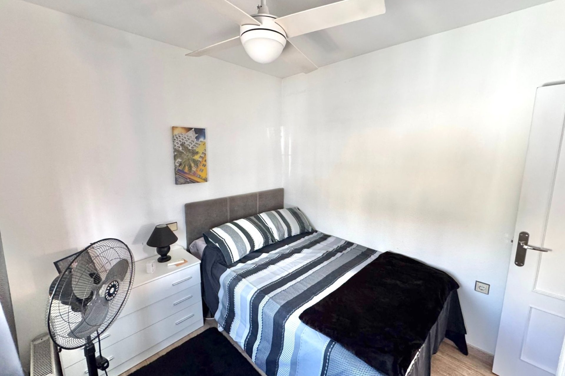 Resale - Apartment - La Marina