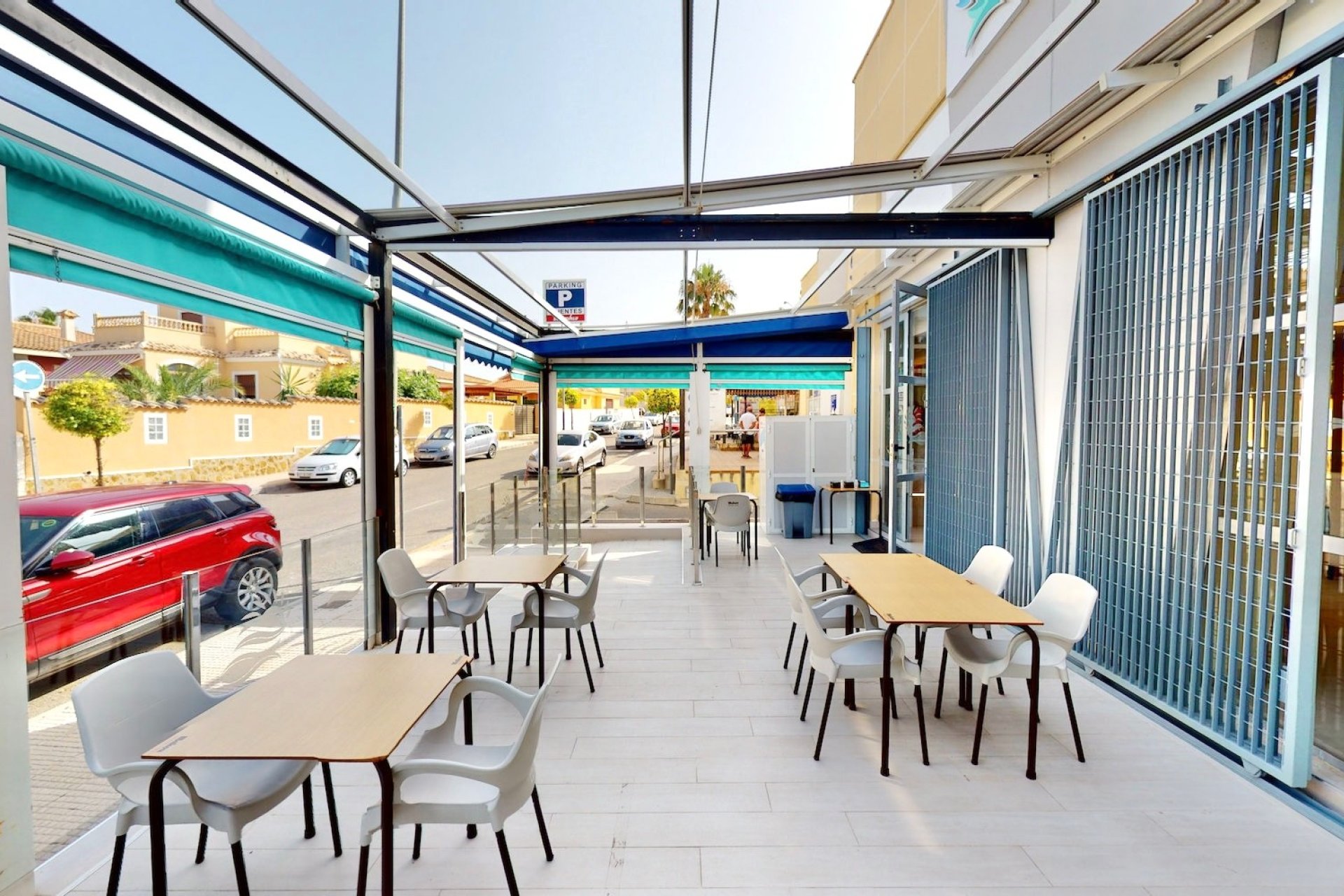 Resale - commercial property - La Marina