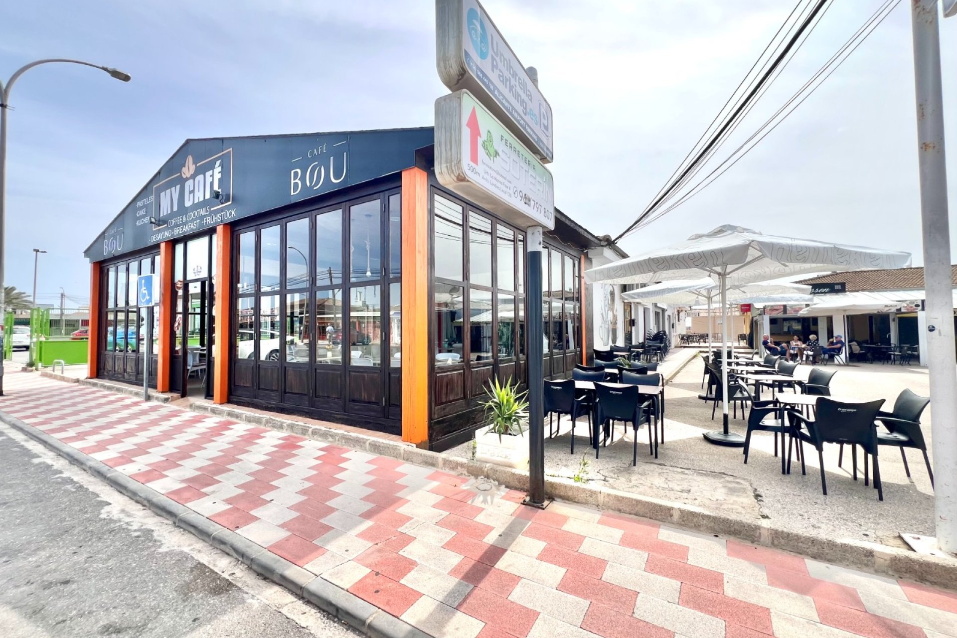 Resale - commercial property - La Marina