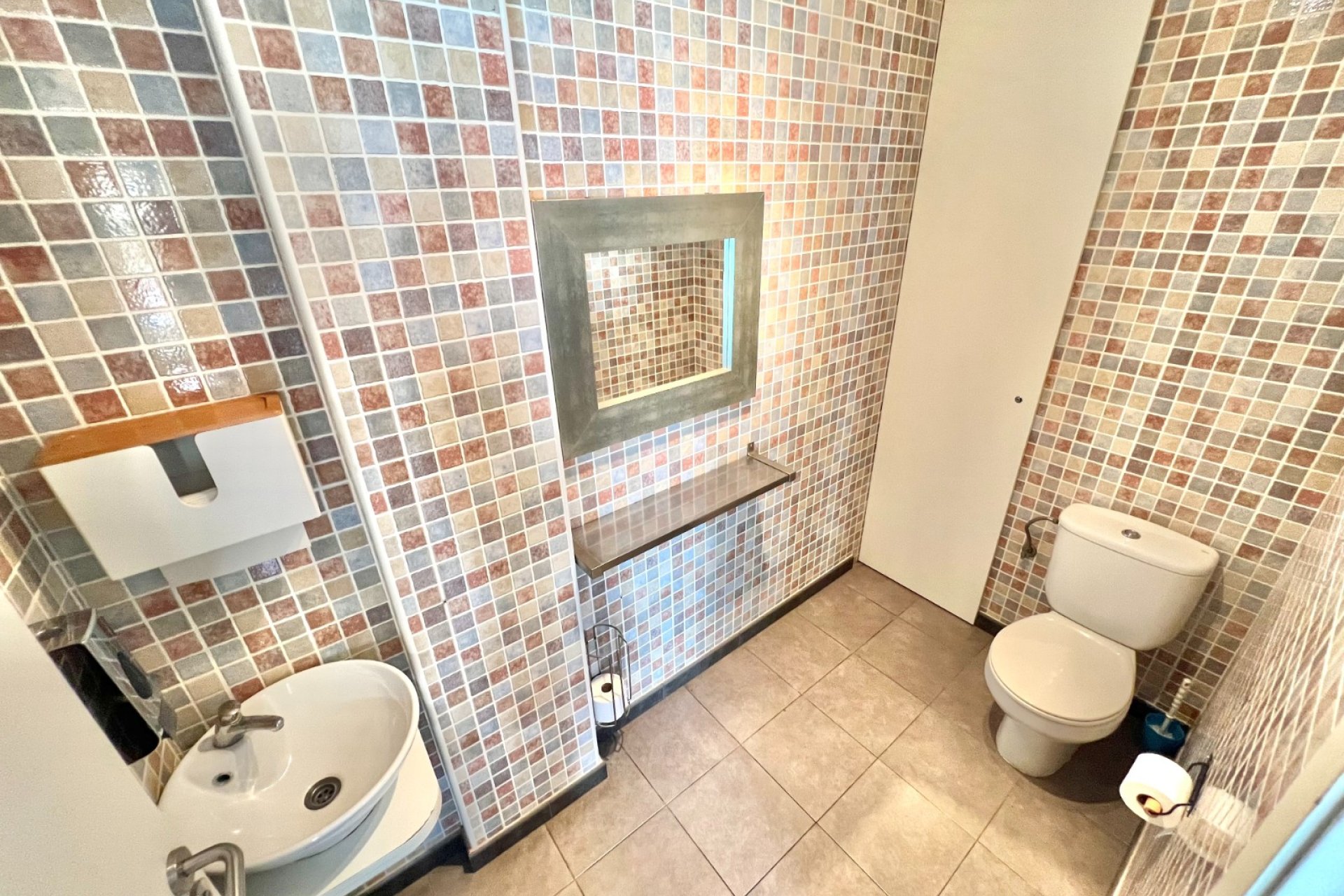 Resale - commercial property - La Marina