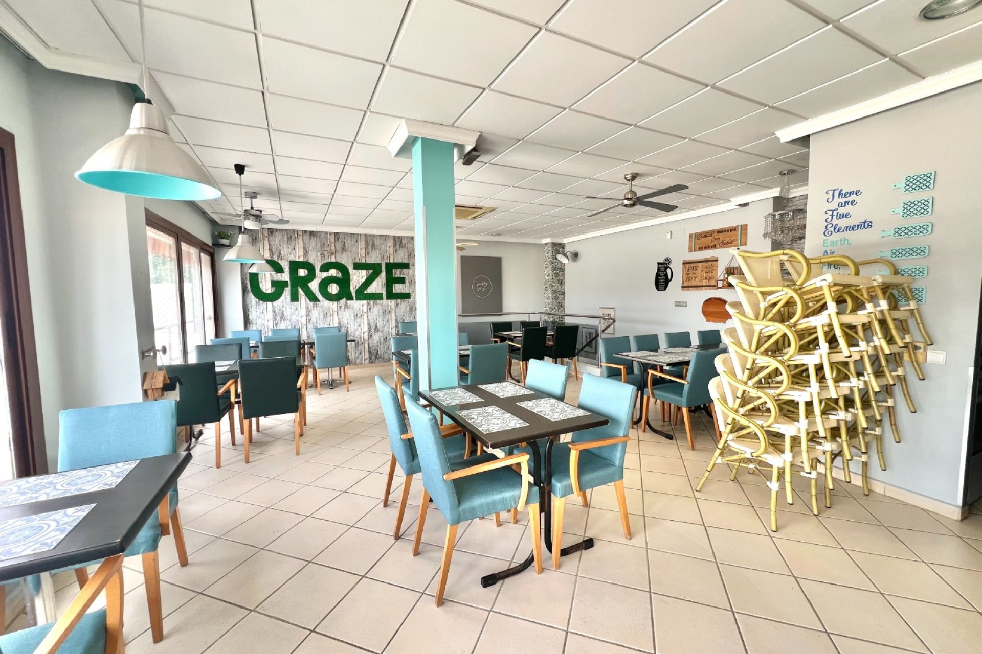 Resale - commercial property - La Marina
