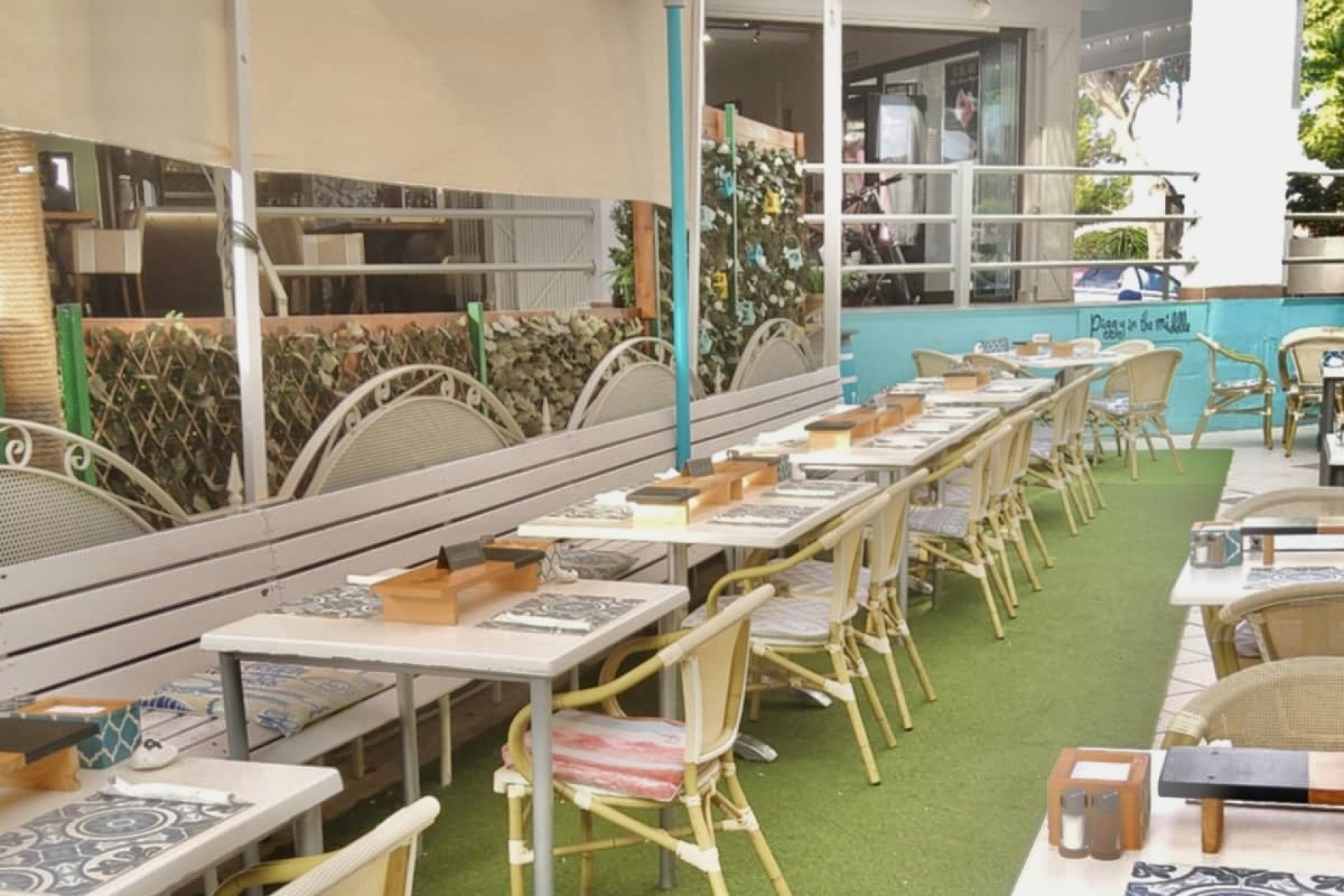 Resale - commercial property - La Marina