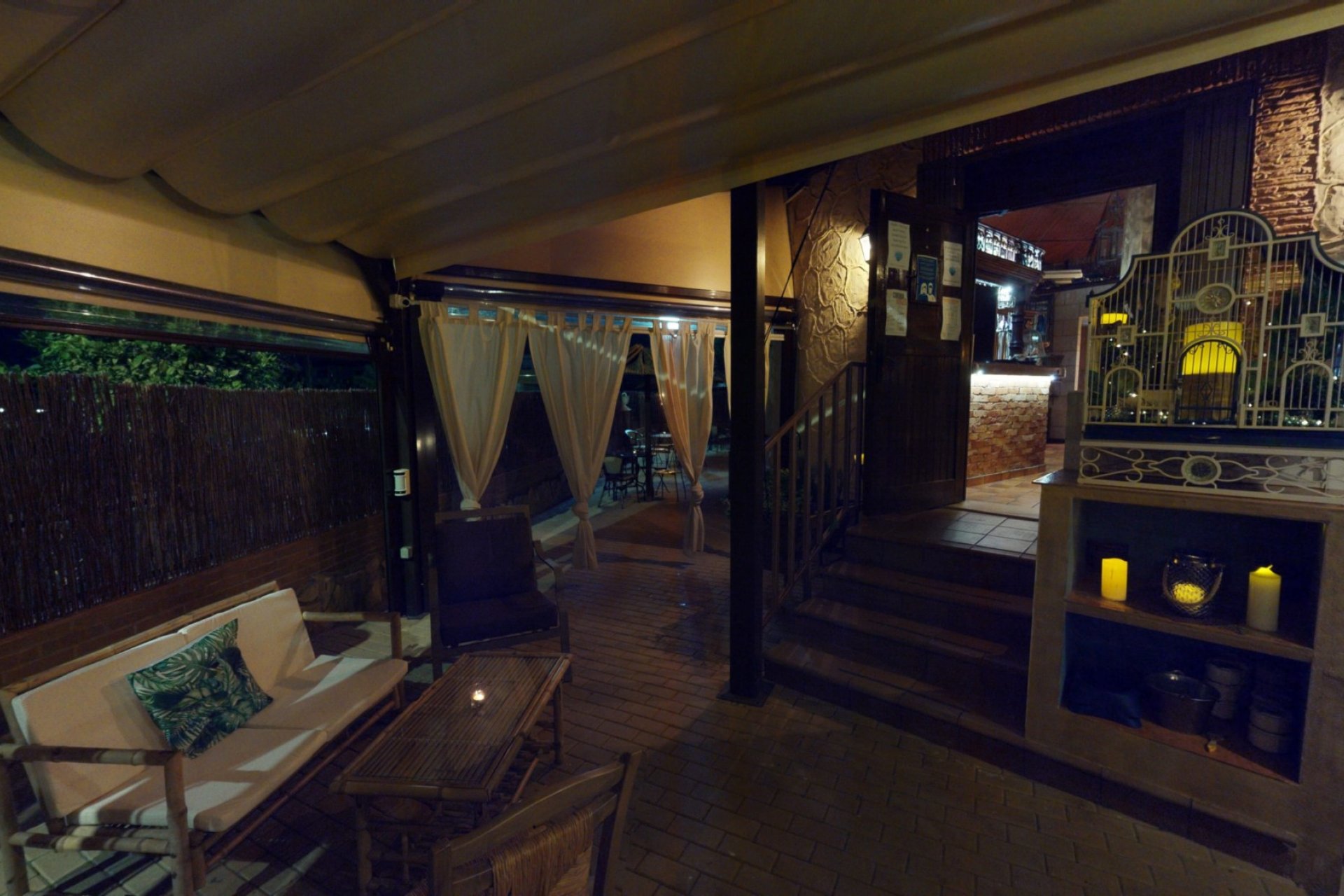 Resale - commercial property - La Marina