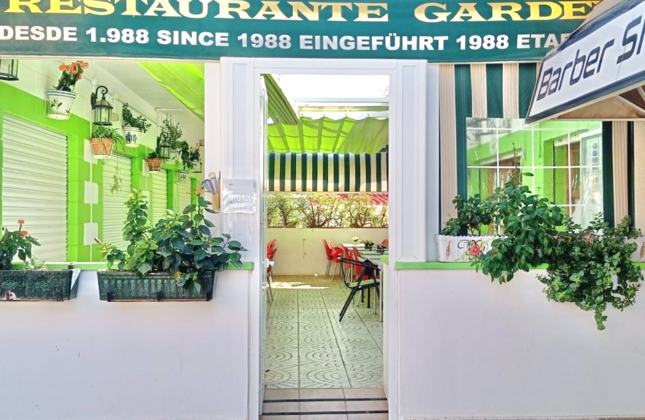 Resale - commercial property - La Marina