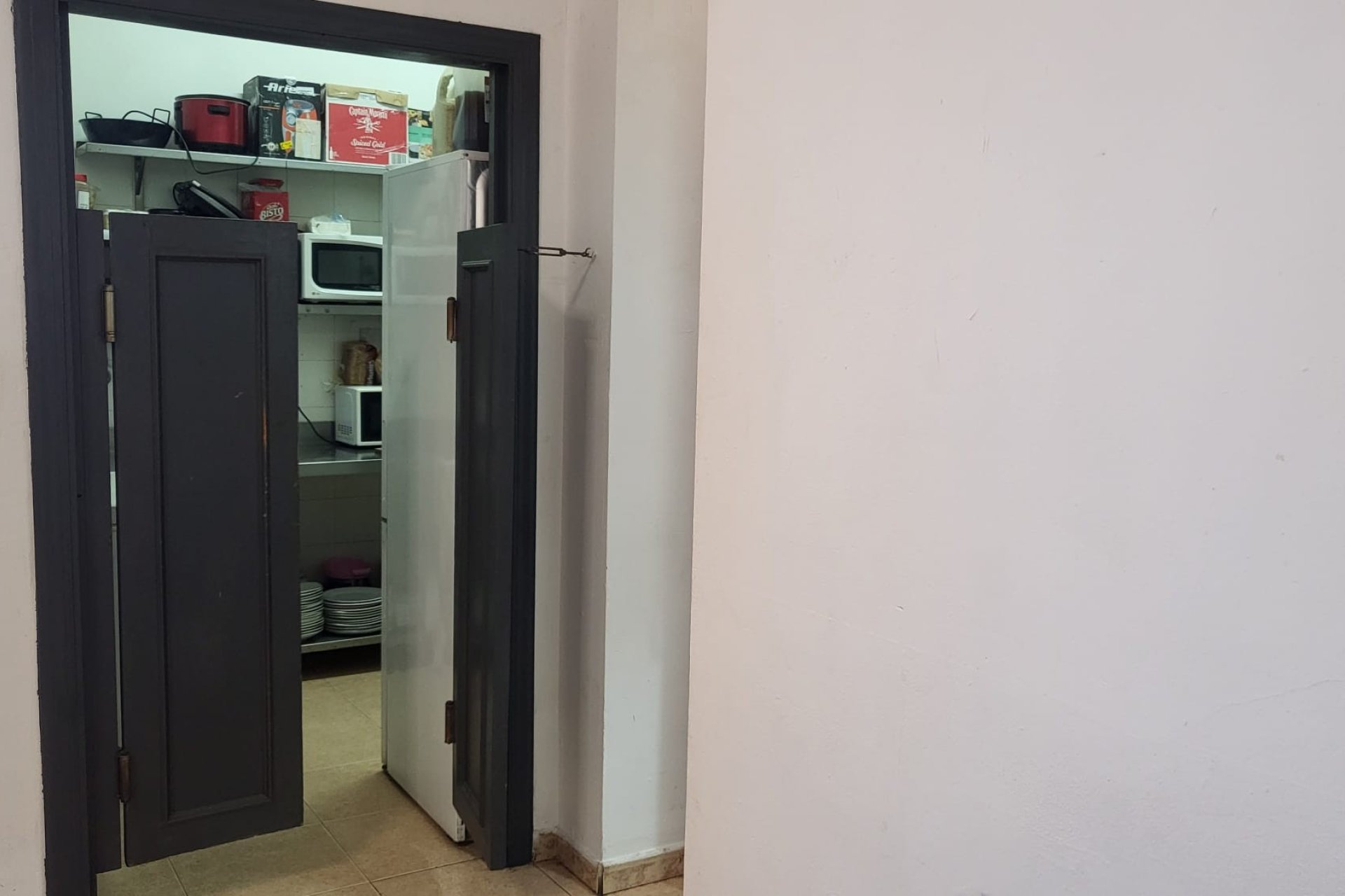 Resale - commercial property - La Marina