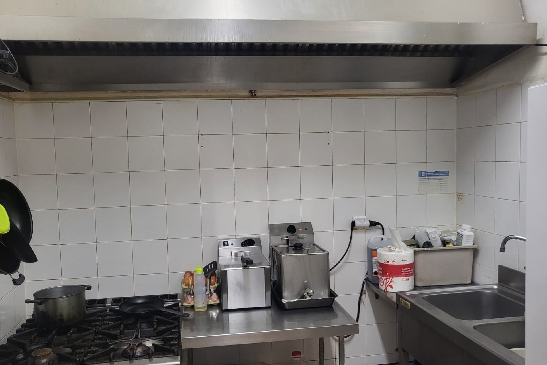 Resale - commercial property - La Marina