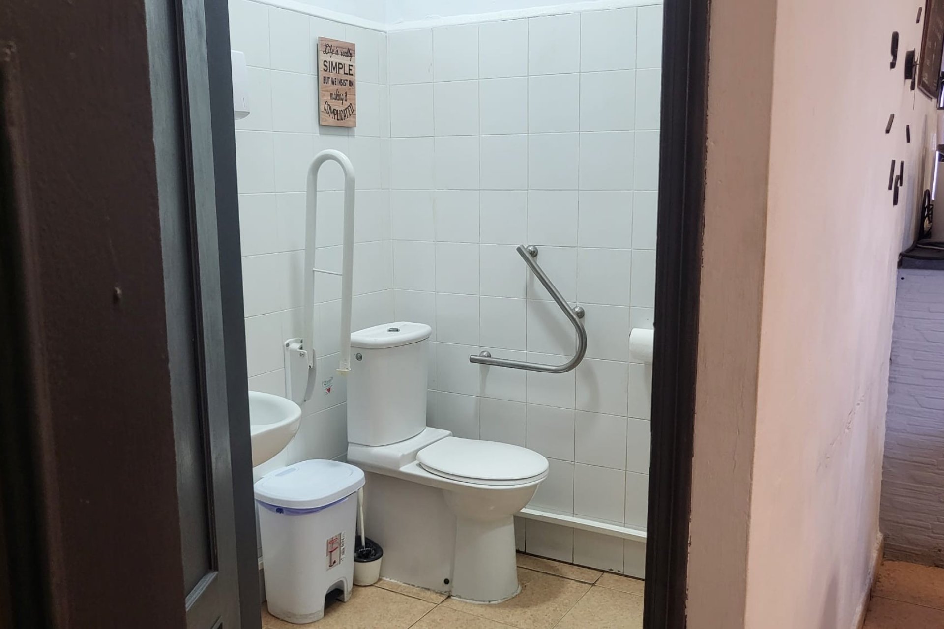 Resale - commercial property - La Marina