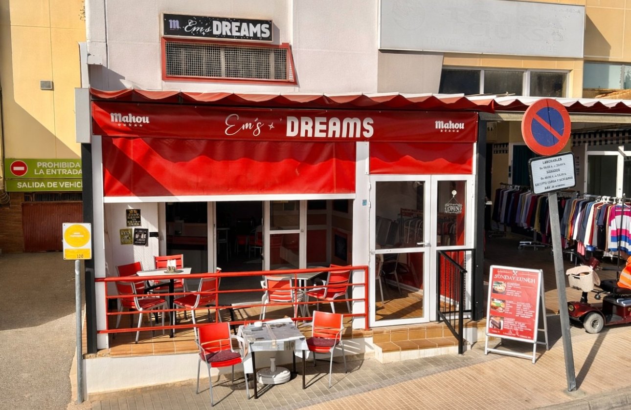 Resale - commercial property - La Marina