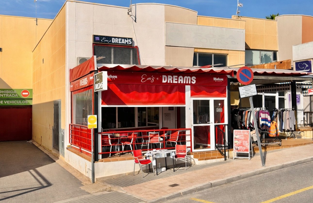 Resale - commercial property - La Marina