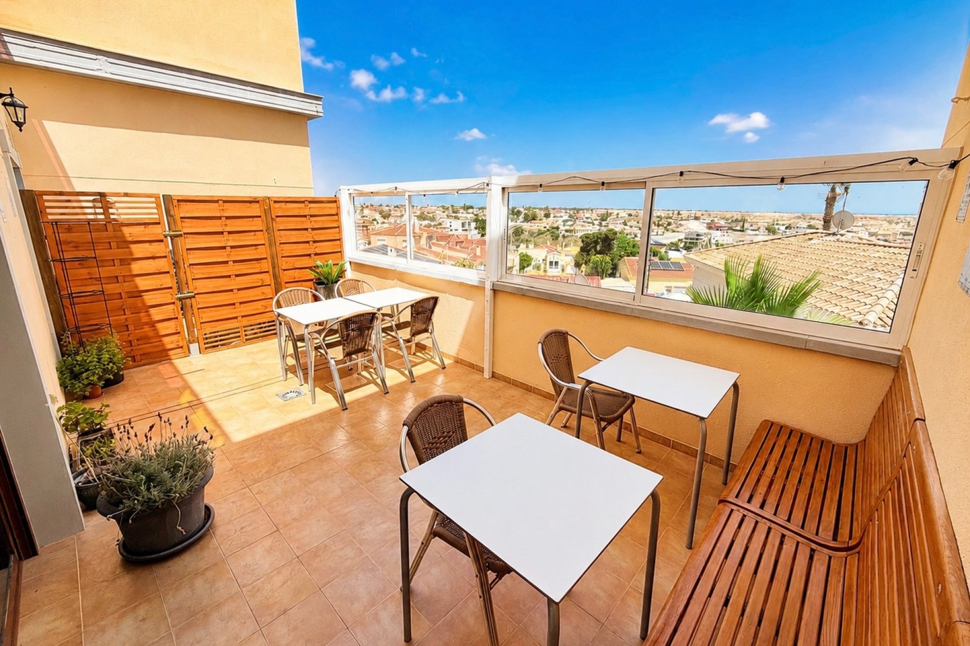 Resale - commercial property - La Marina