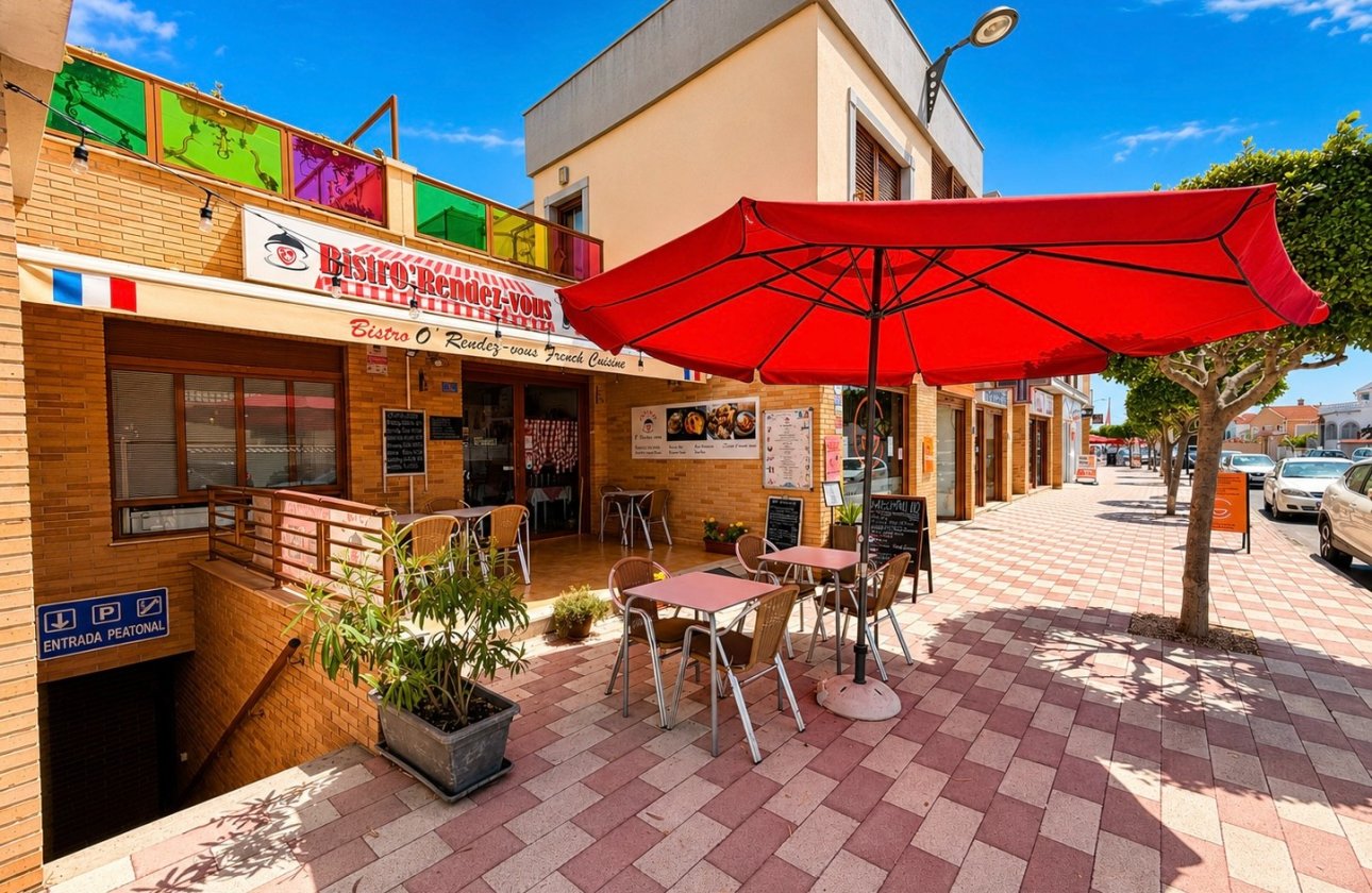 Resale - commercial property - La Marina