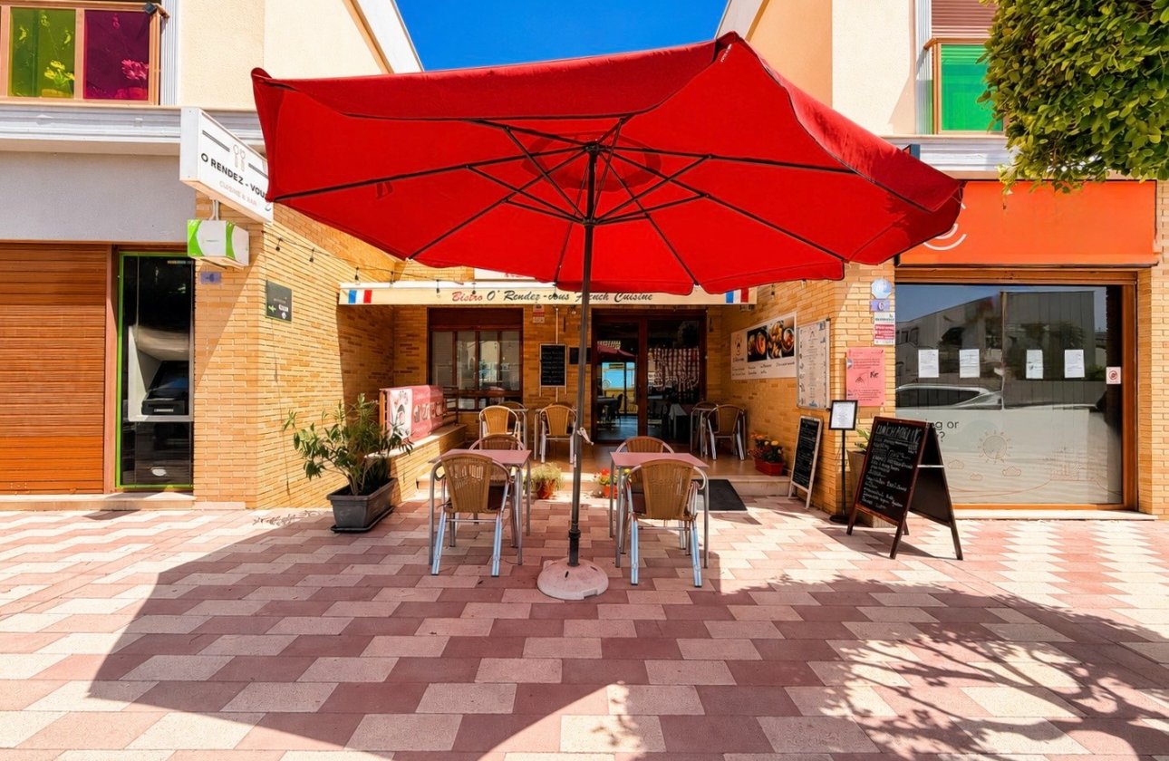 Resale - commercial property - La Marina