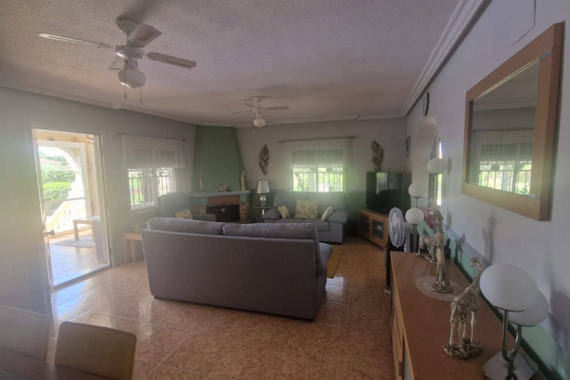 Resale - Country House/Finca - Catral