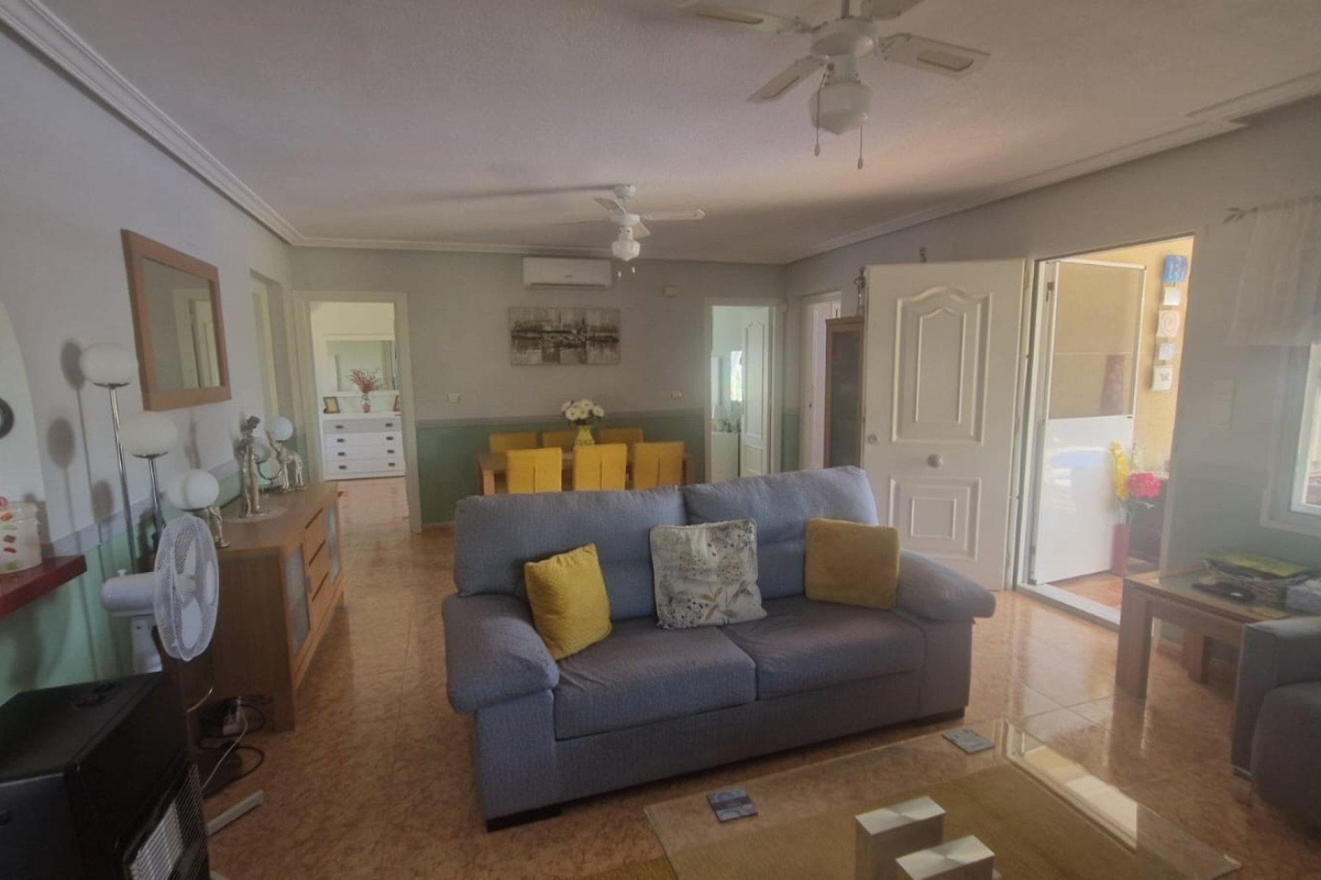 Resale - Country House/Finca - Catral