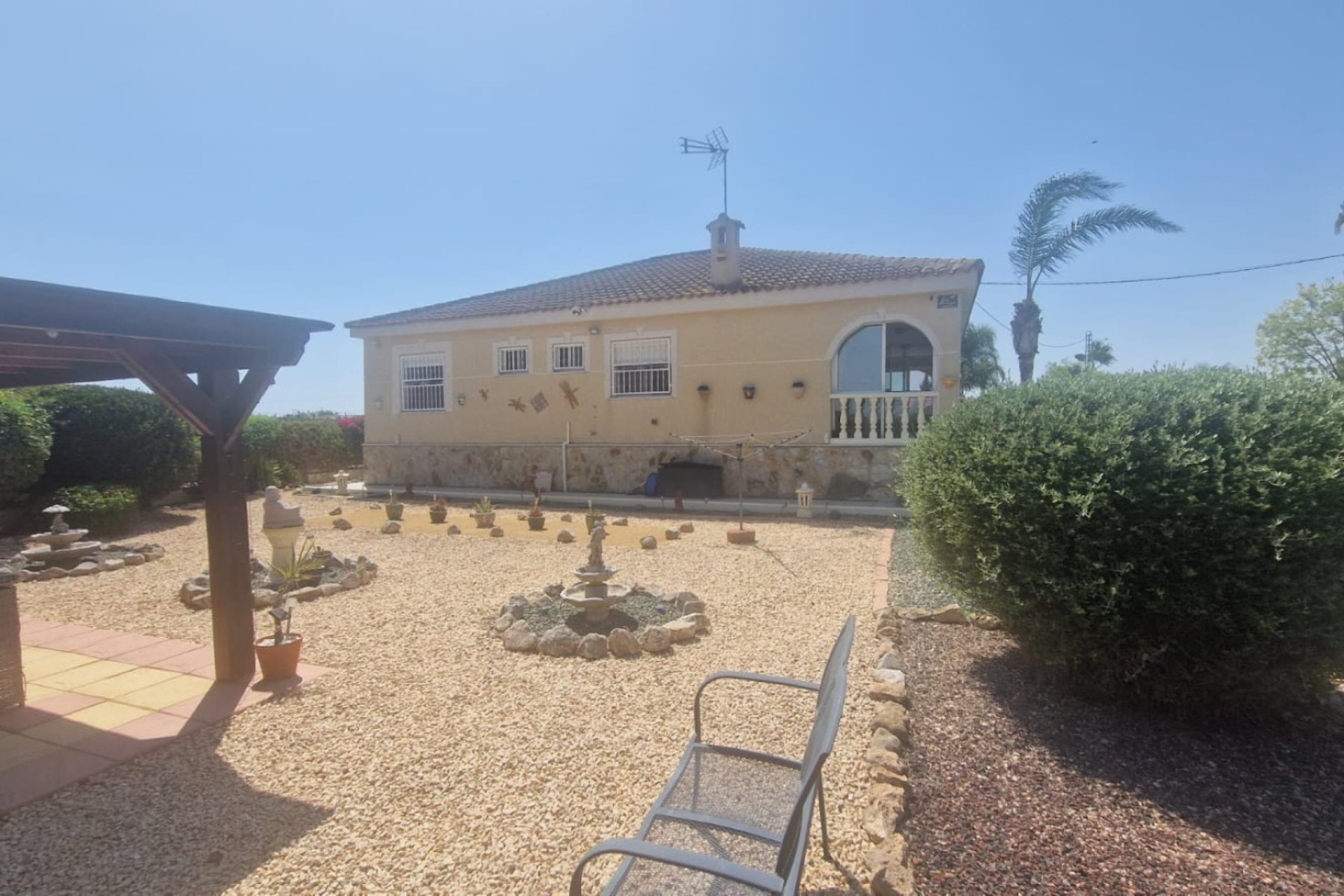 Resale - Country House/Finca - Catral
