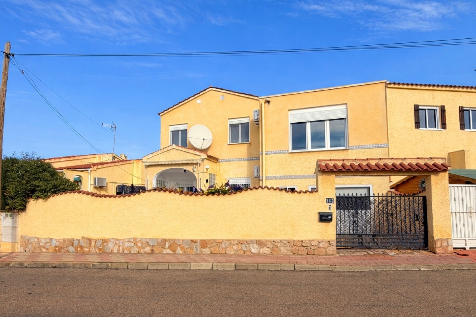 Resale - Detached Villa - Elche - La Marina