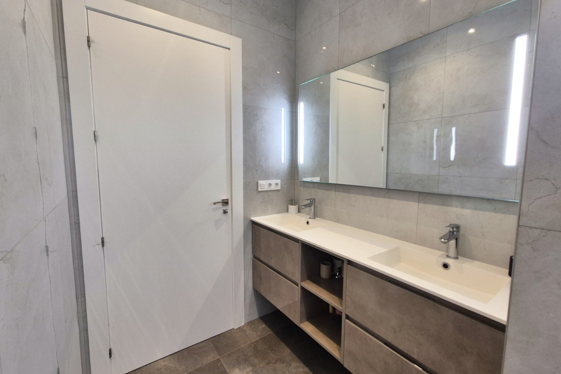 Resale - Detached Villa - La Escuera - La Marina