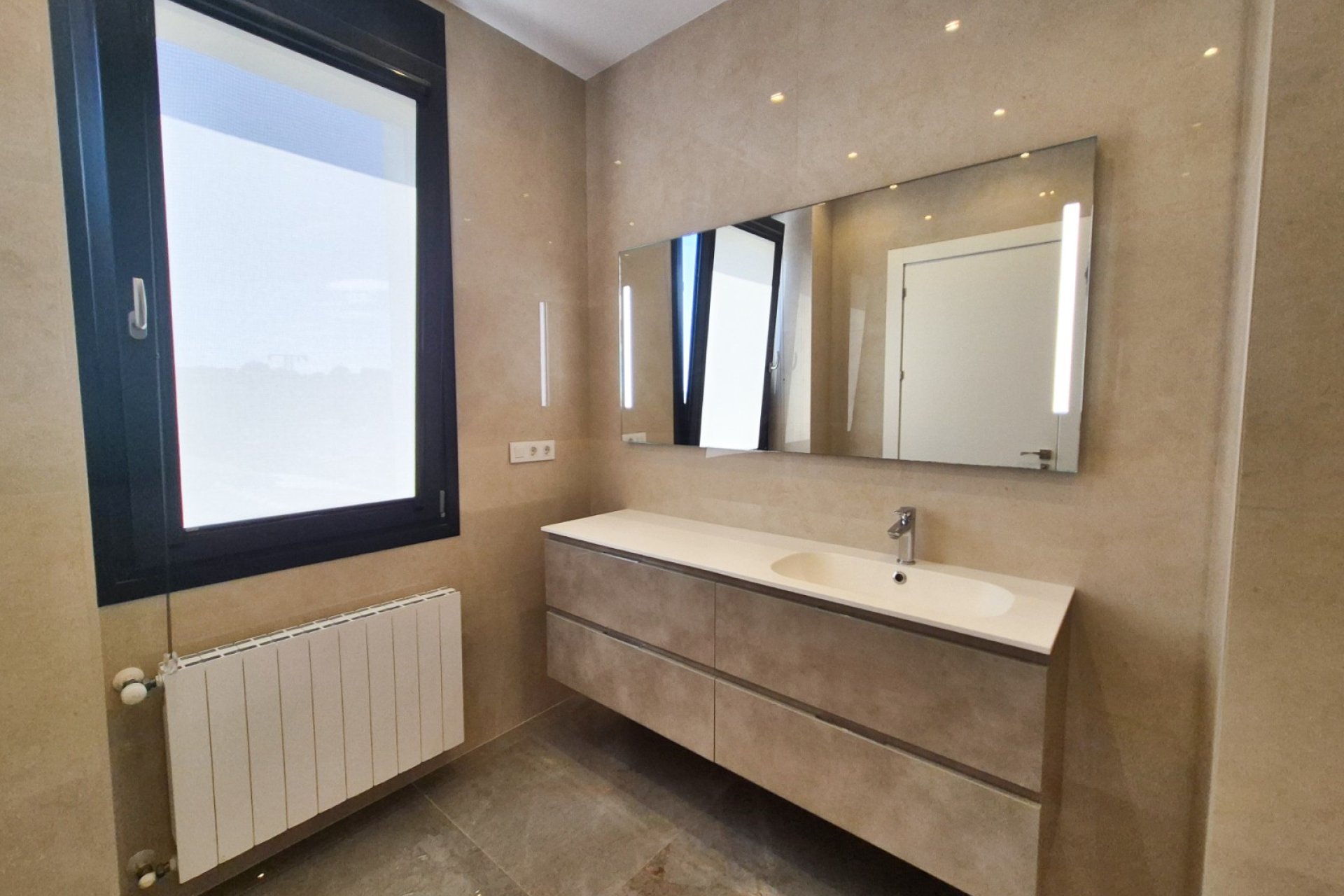 Resale - Detached Villa - La Escuera - La Marina