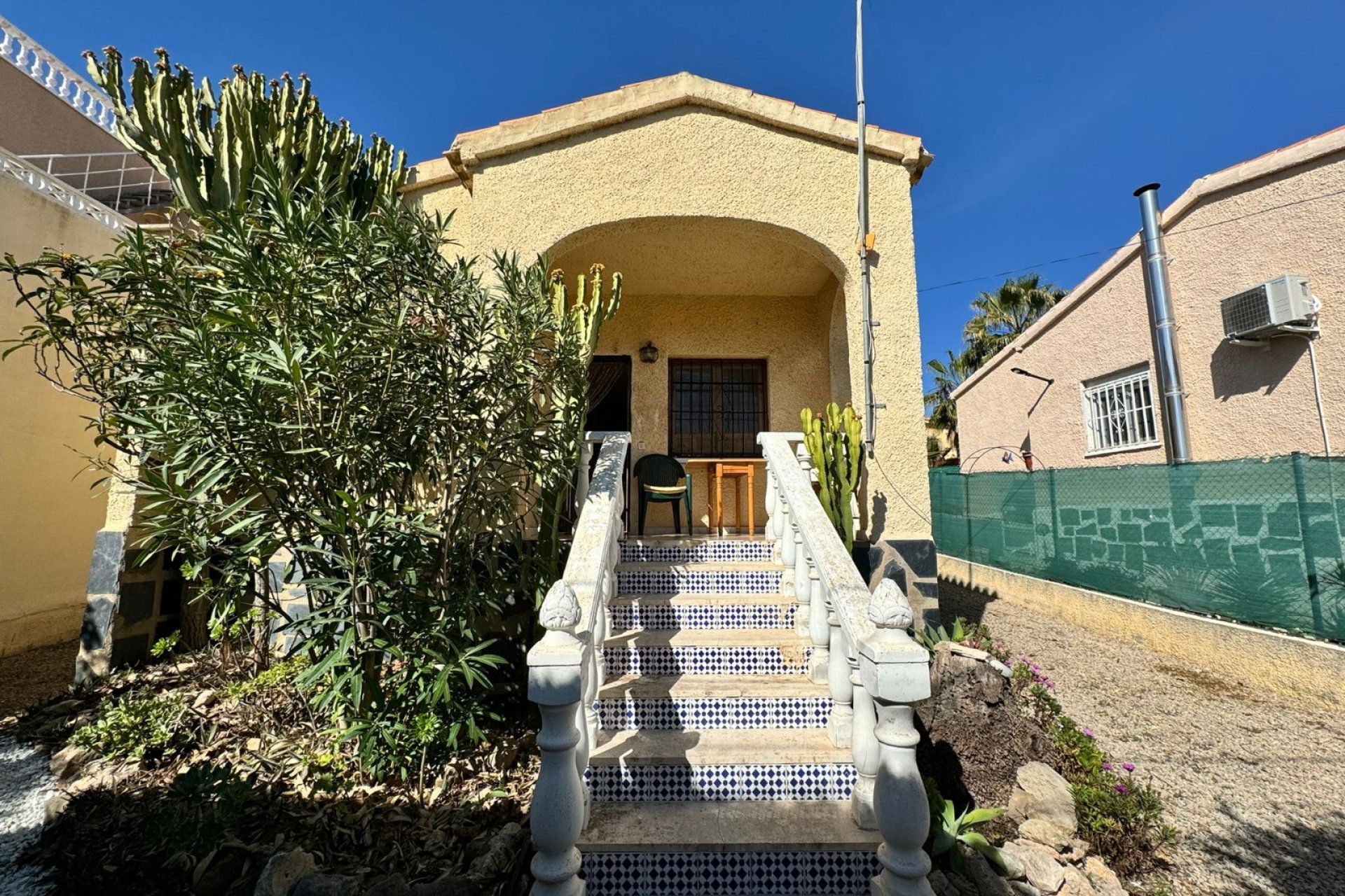 Resale - Detached Villa - La Marina