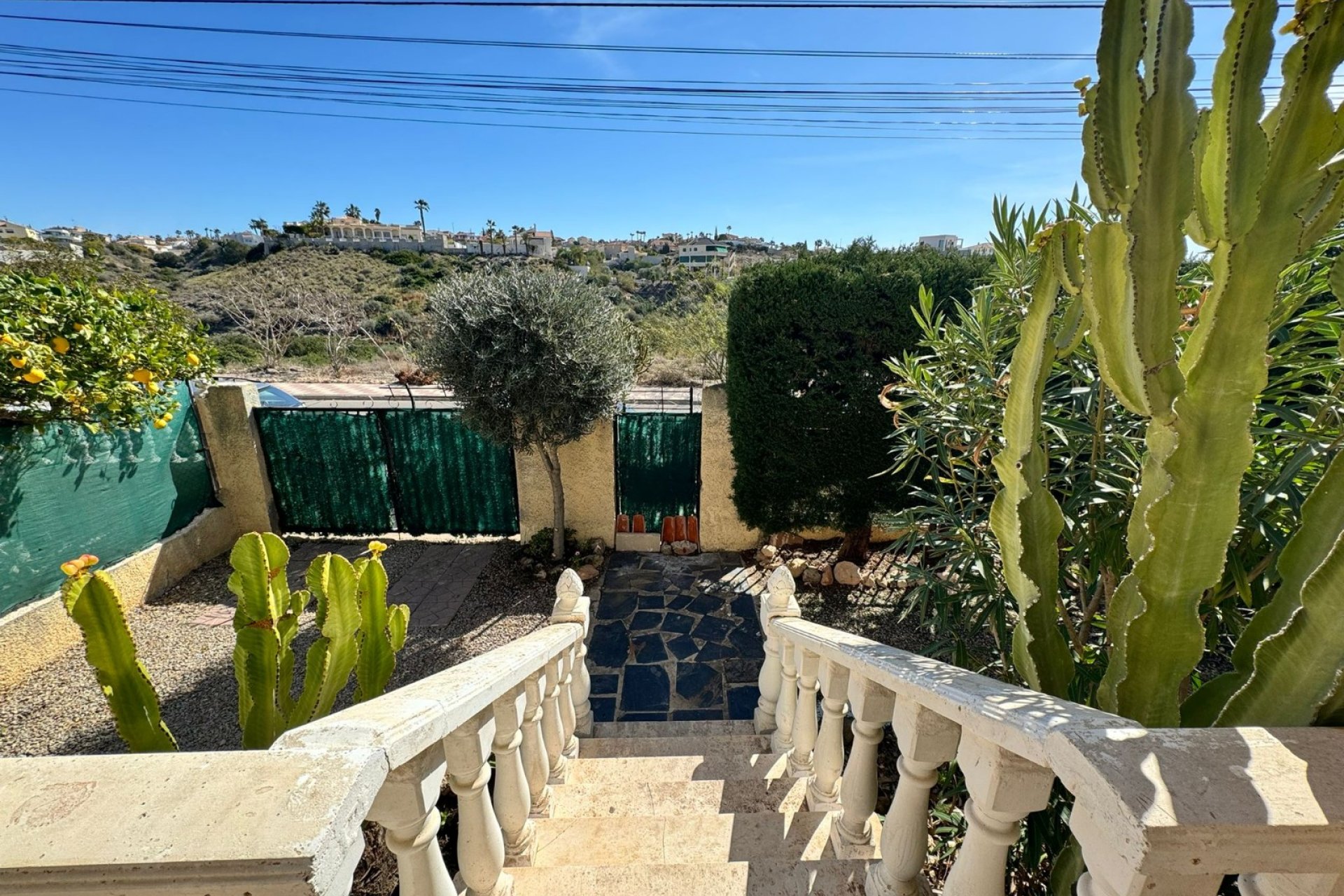 Resale - Detached Villa - La Marina