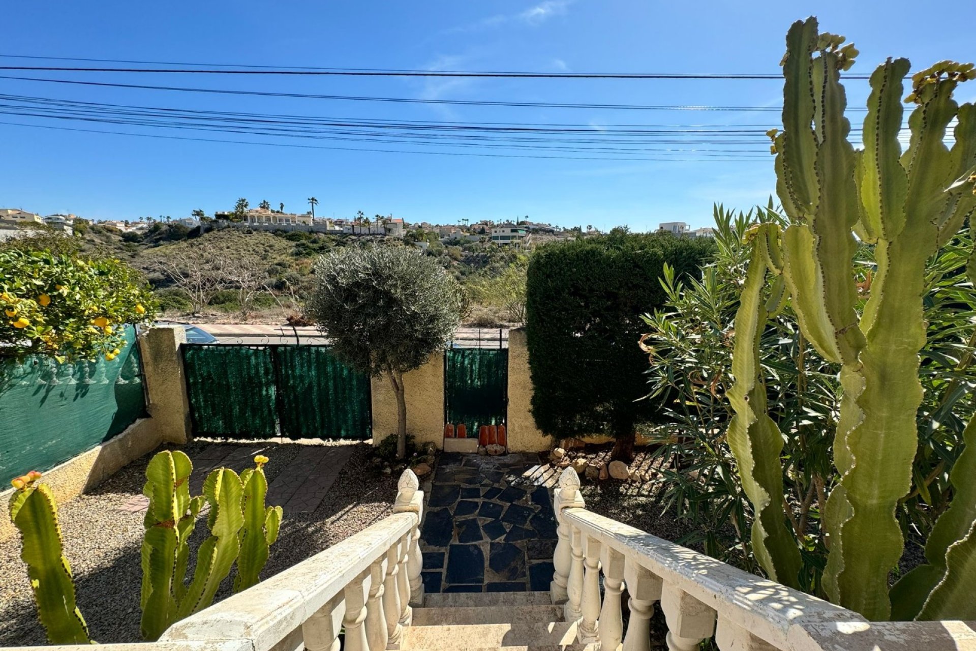 Resale - Detached Villa - La Marina