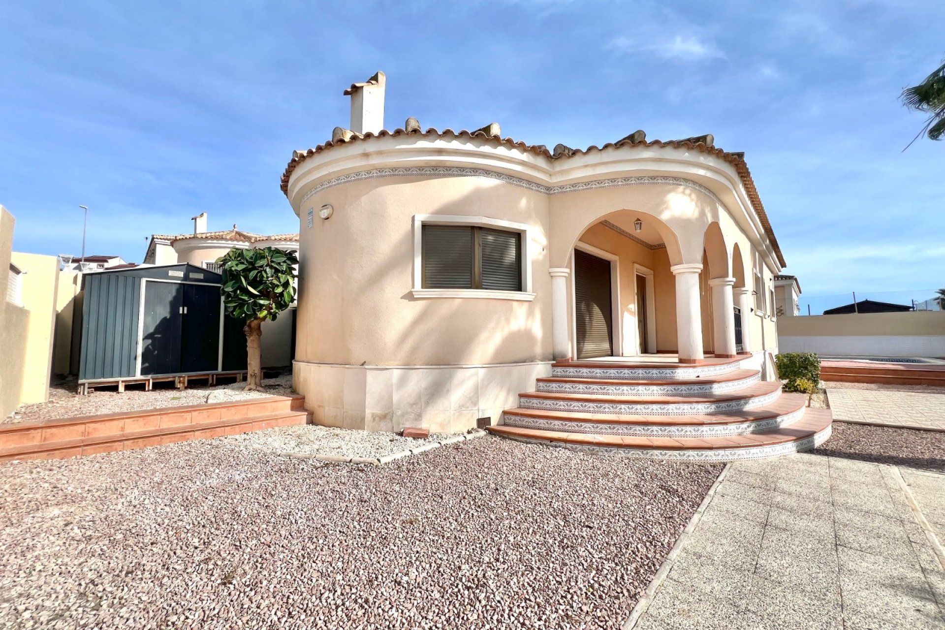 Resale - Detached Villa - La Marina