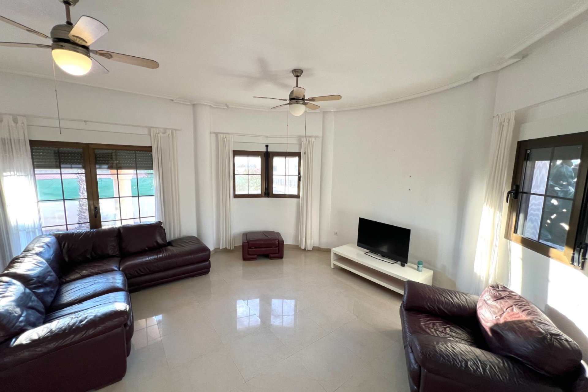 Resale - Detached Villa - La Marina