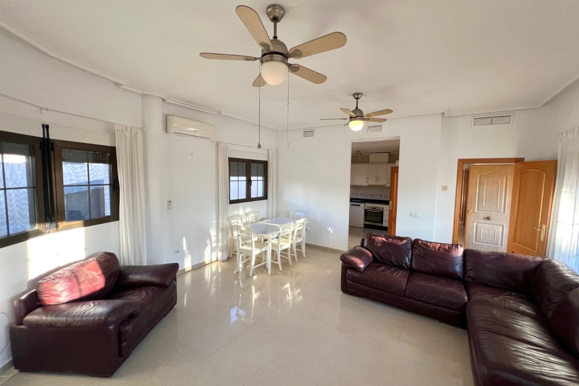 Resale - Detached Villa - La Marina
