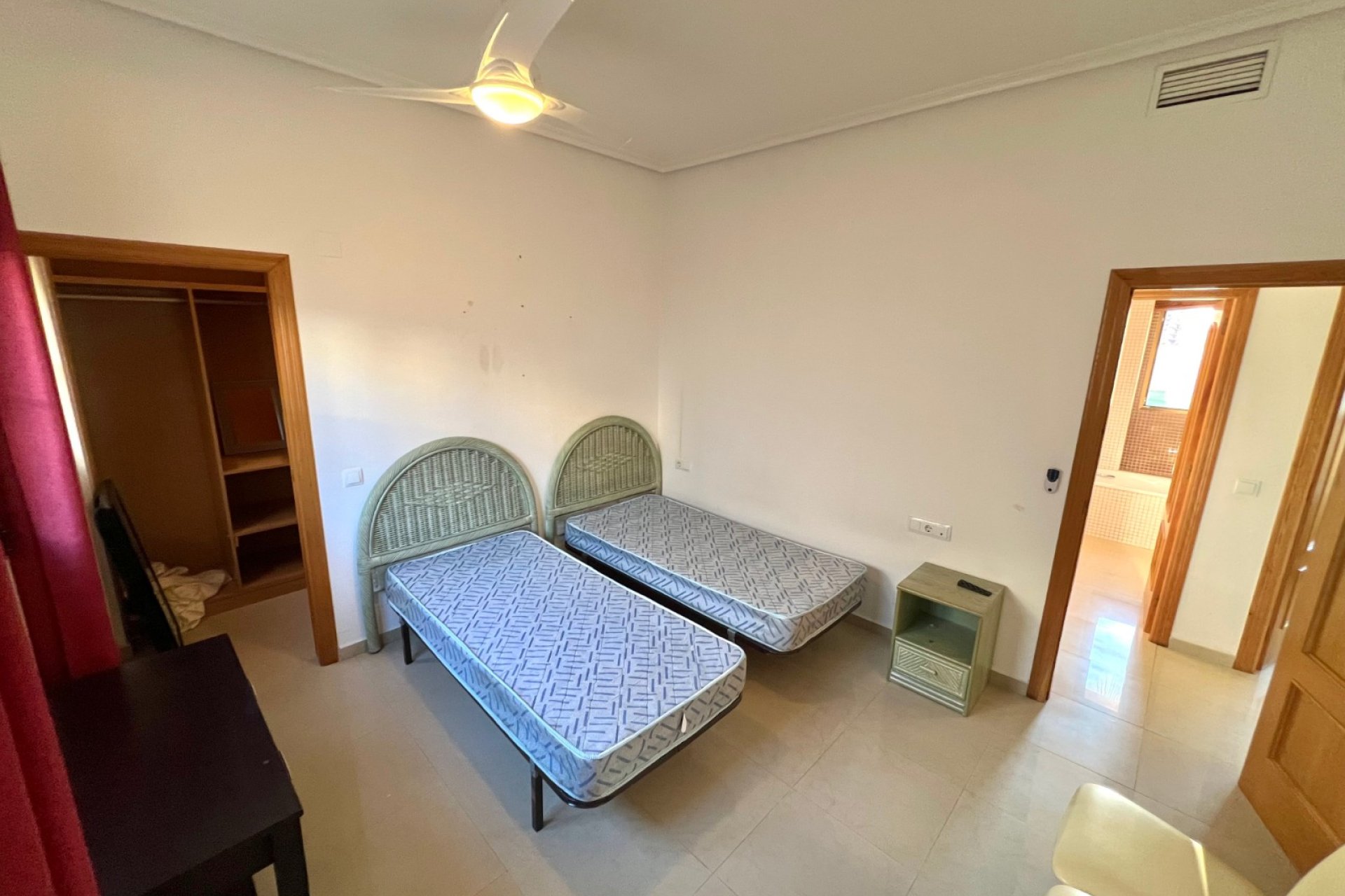 Resale - Detached Villa - La Marina
