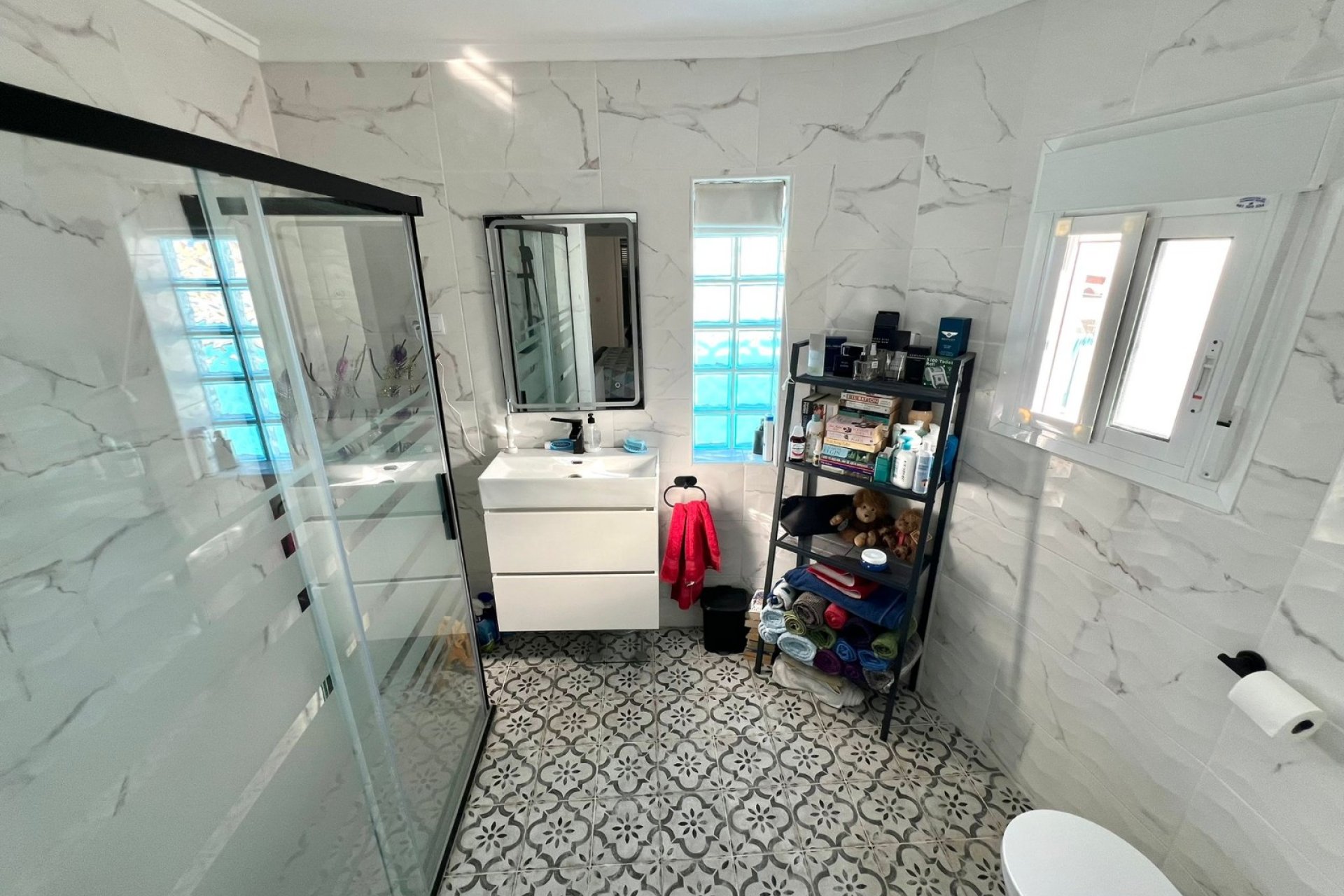 Resale - Detached Villa - La Marina