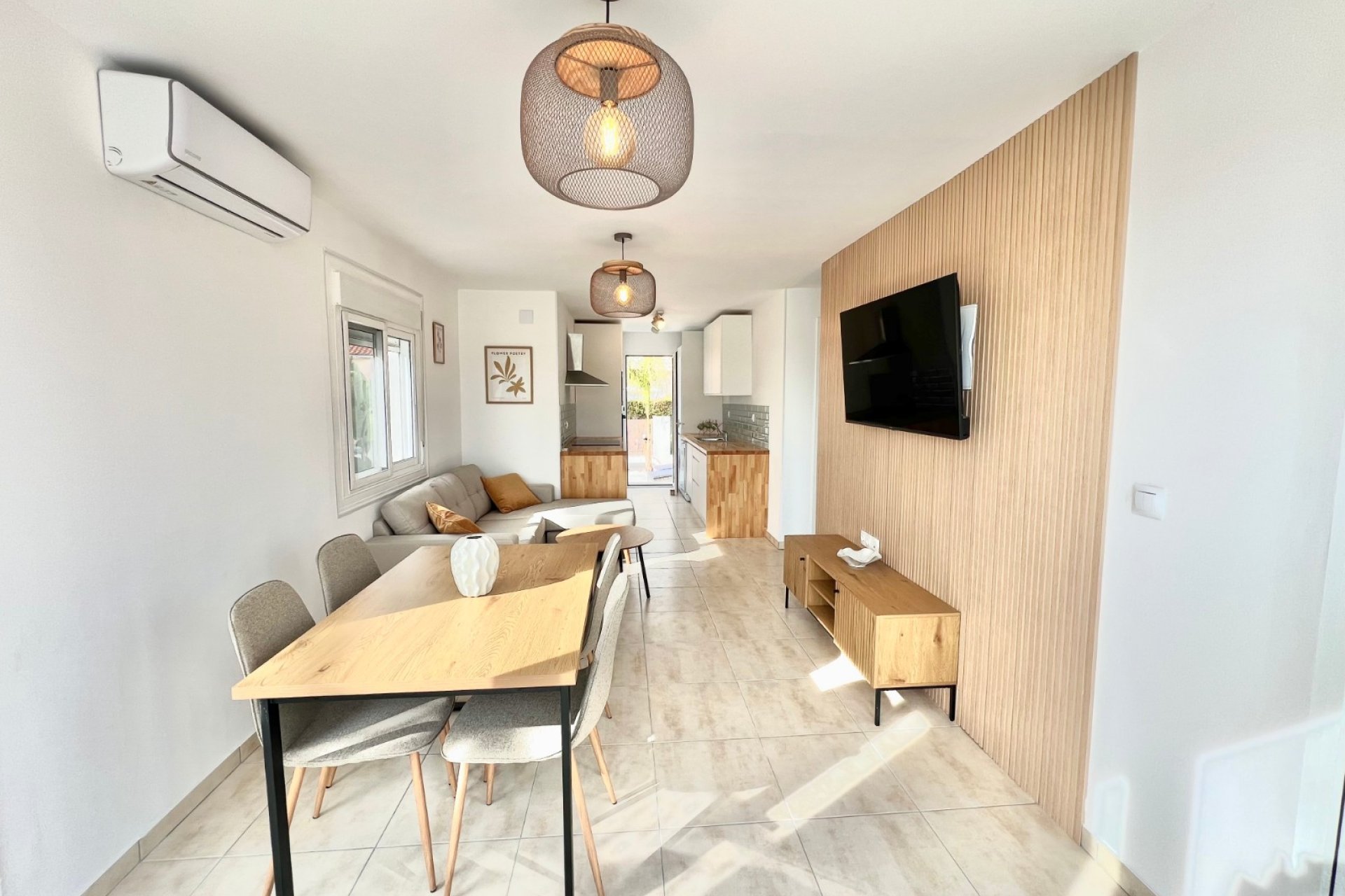 Resale - Detached Villa - La Marina
