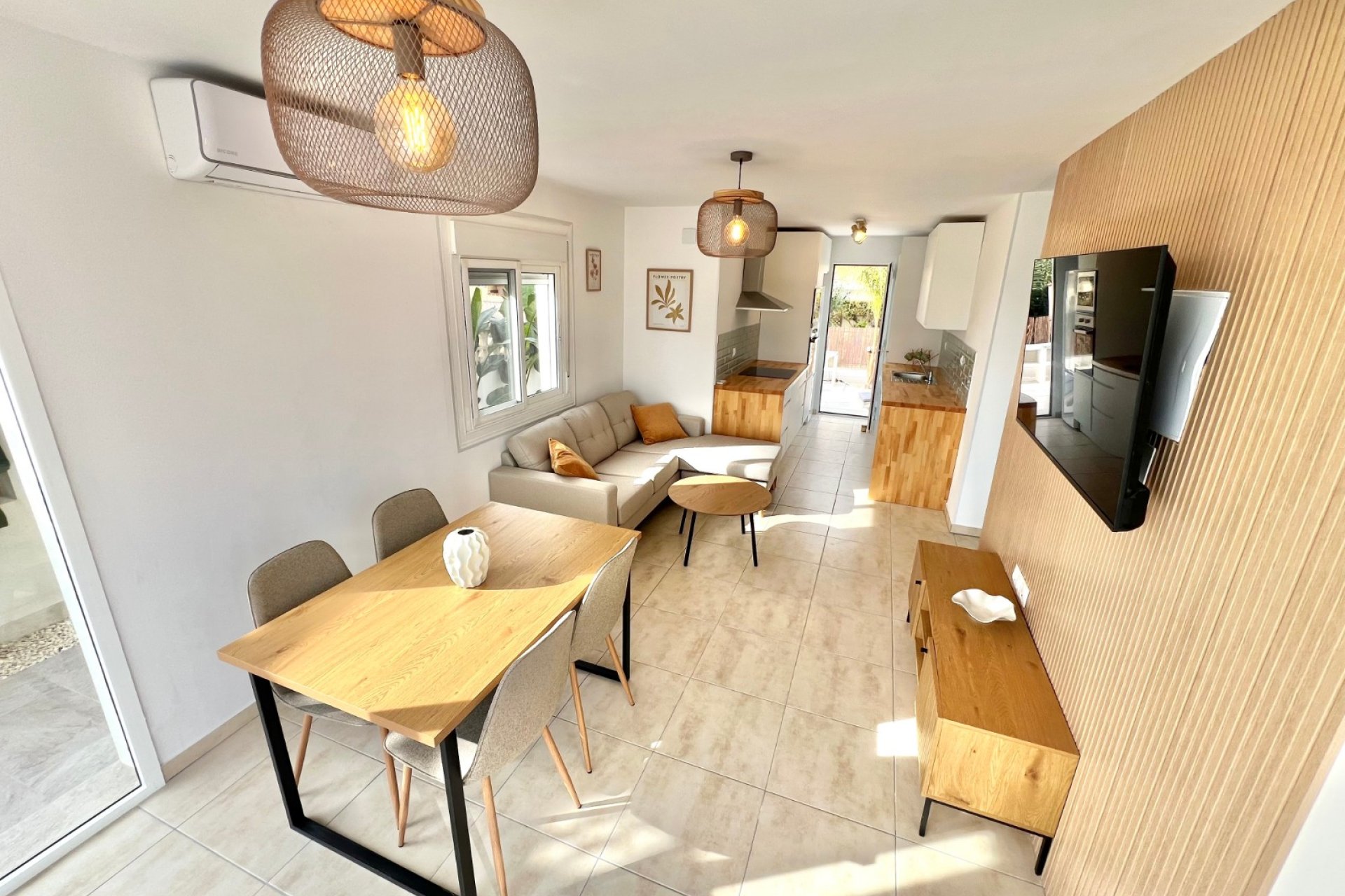 Resale - Detached Villa - La Marina