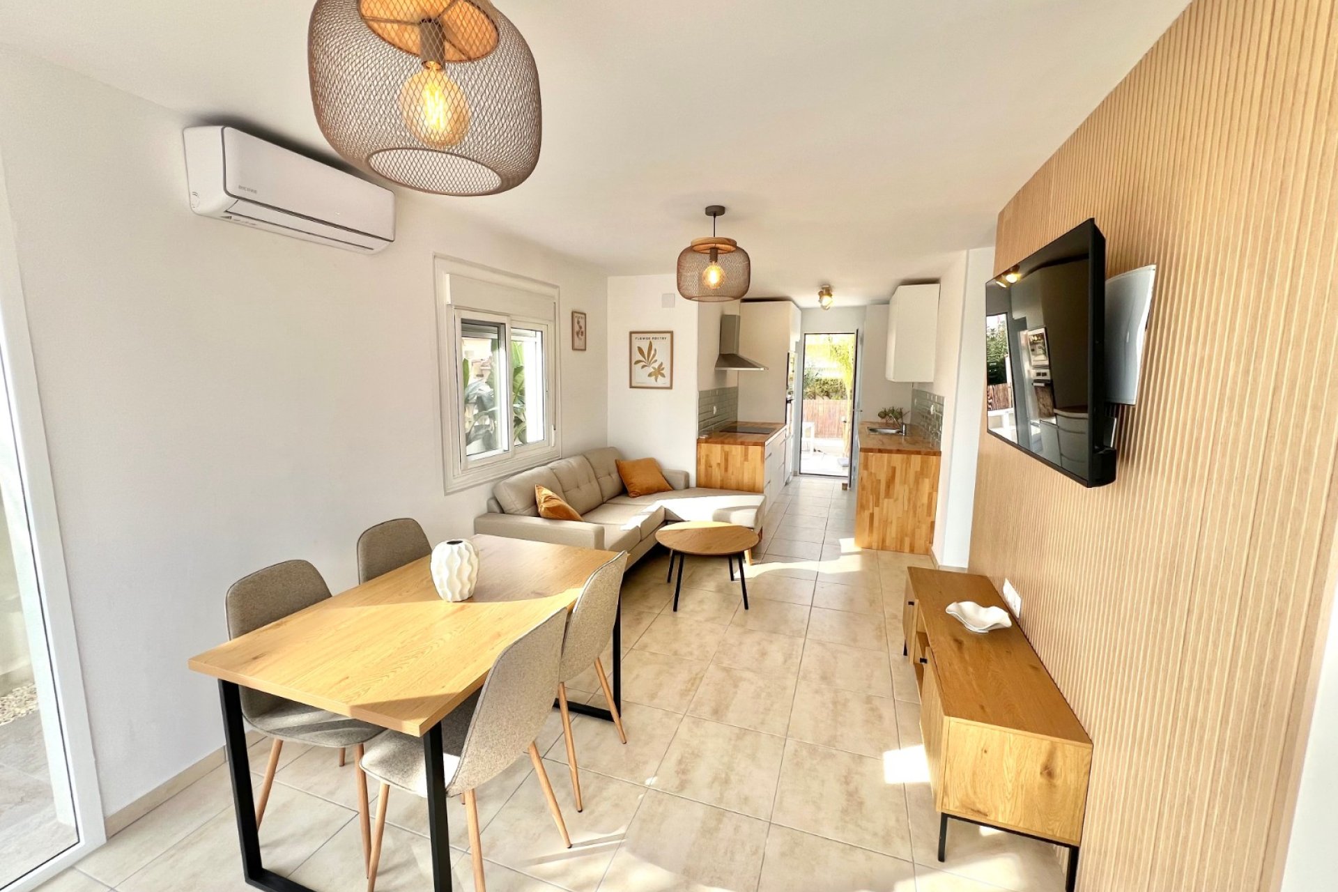 Resale - Detached Villa - La Marina