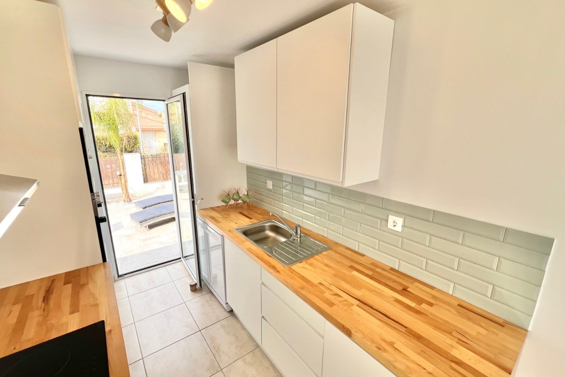 Resale - Detached Villa - La Marina
