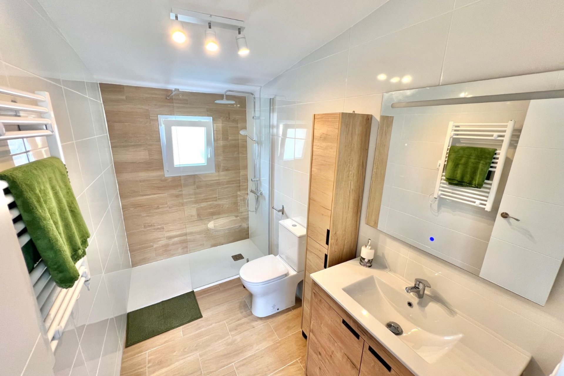 Resale - Detached Villa - La Marina