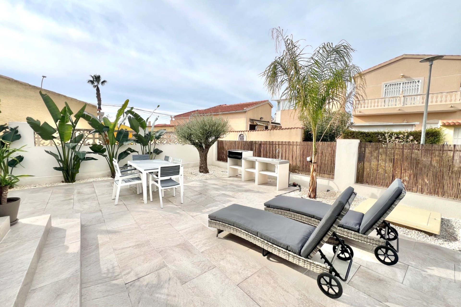 Resale - Detached Villa - La Marina