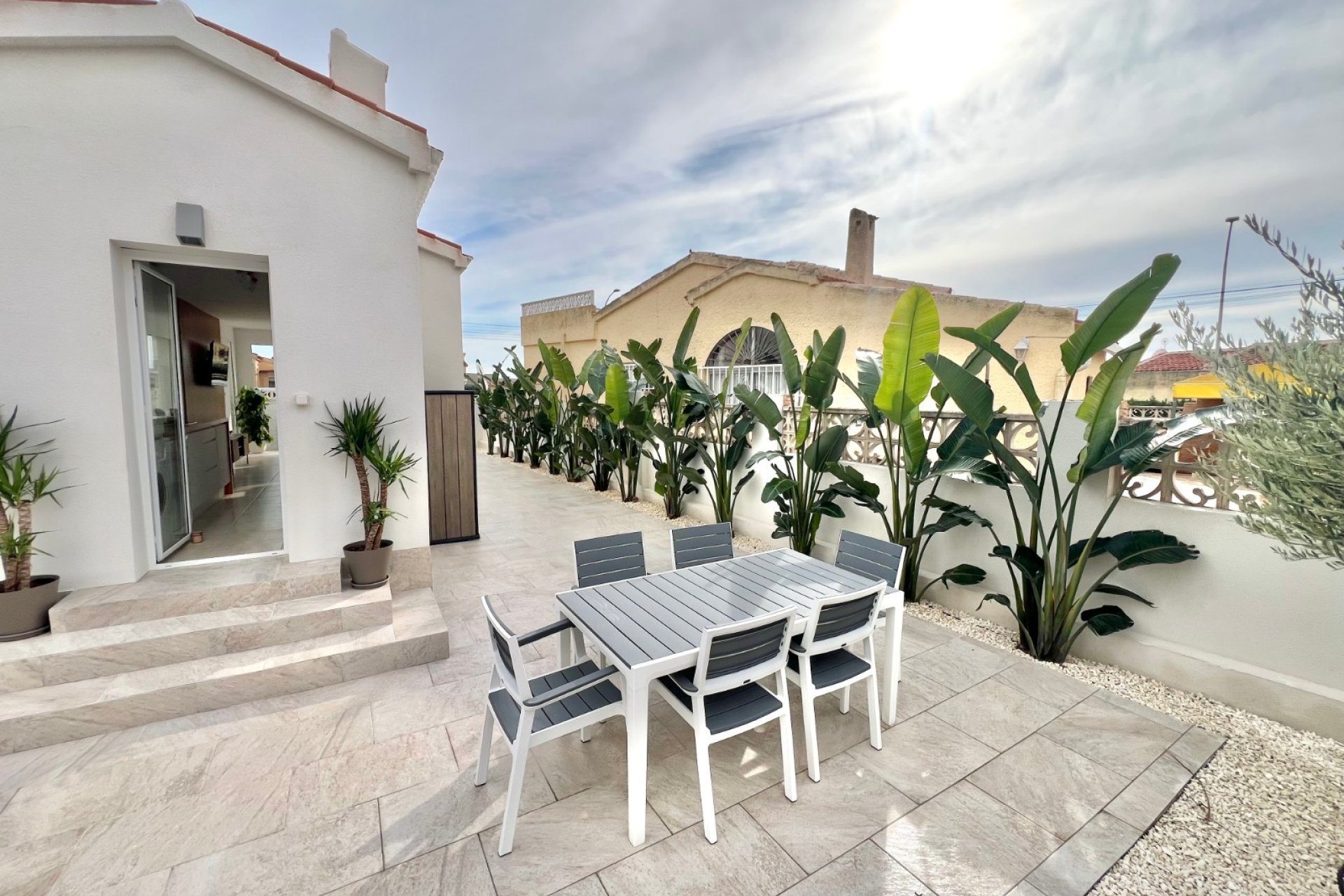 Resale - Detached Villa - La Marina