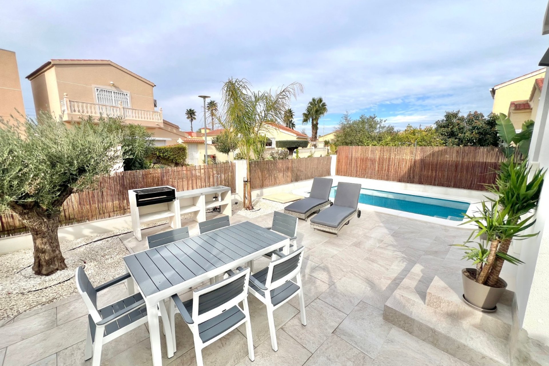 Resale - Detached Villa - La Marina