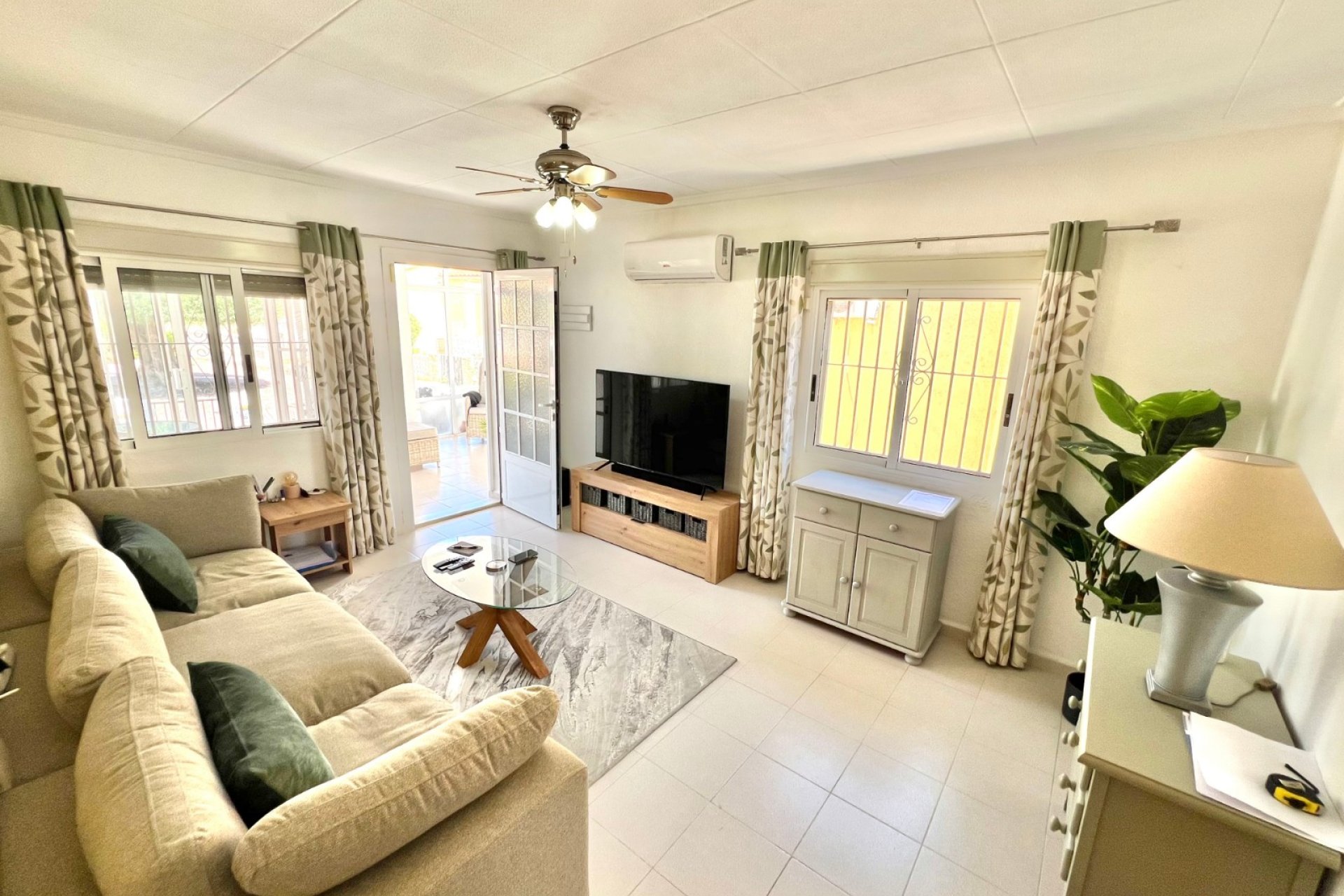 Resale - Detached Villa - La Marina