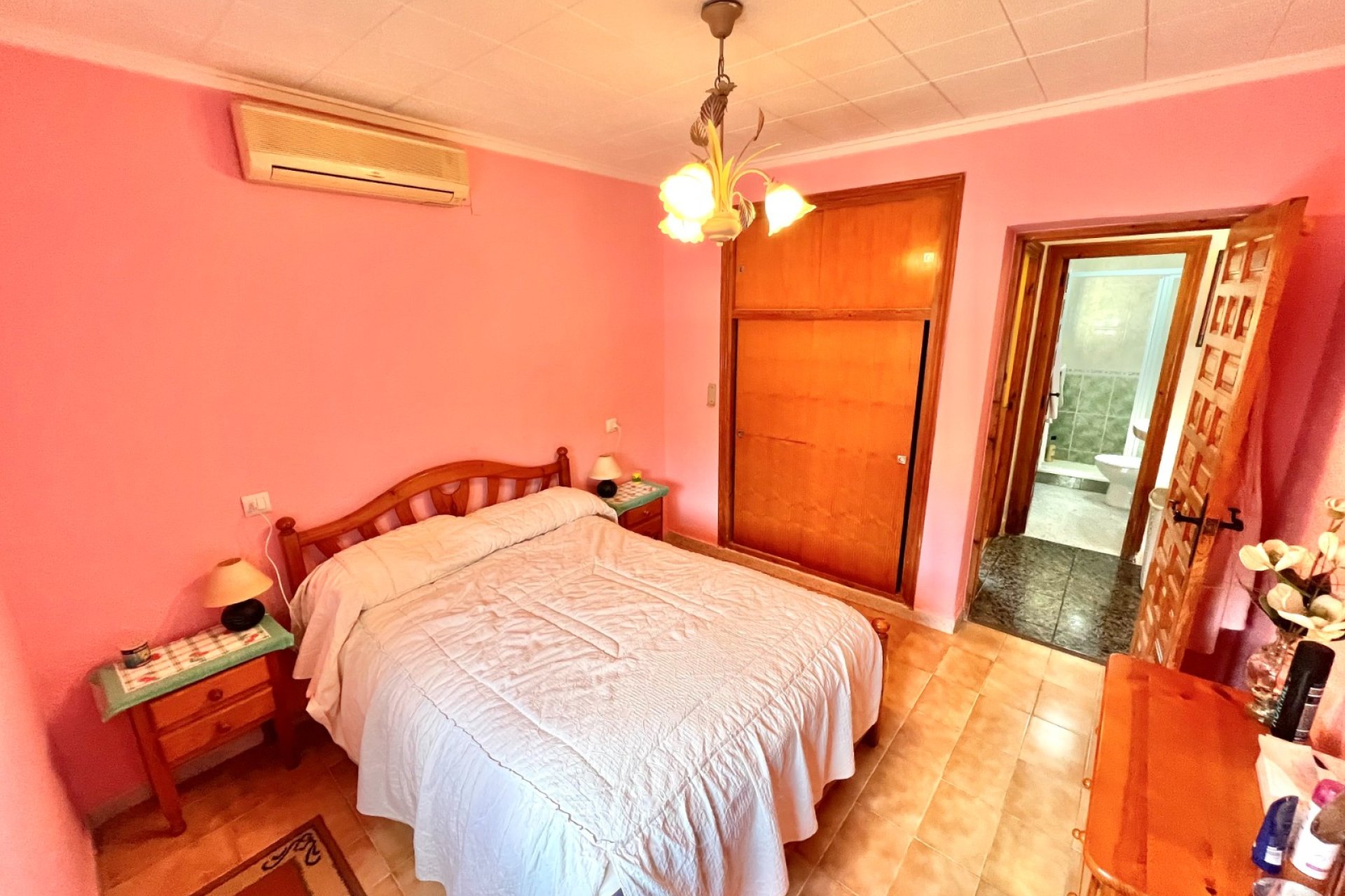 Resale - Detached Villa - La Marina